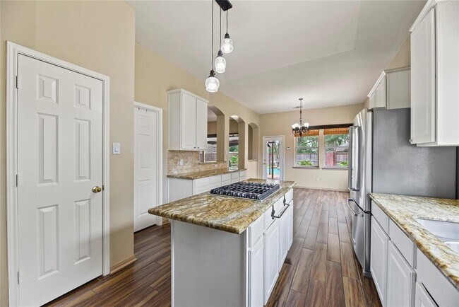 Building Photo - 203 Jewel Park Ln