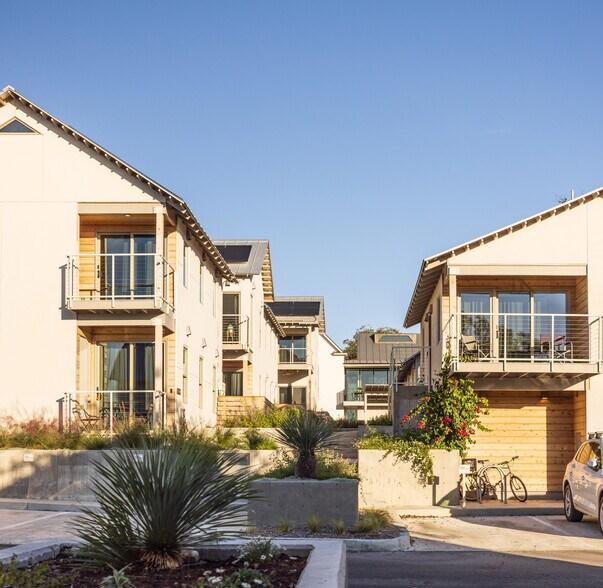 Building Photo - 126 Boston St