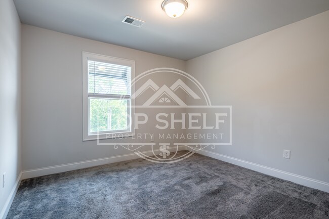 Building Photo - 312 Lincoln St