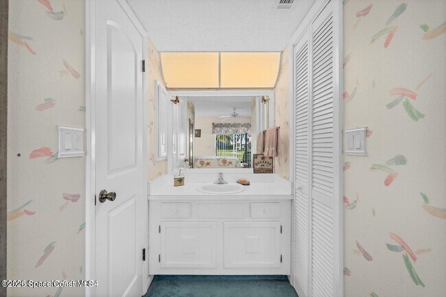 Building Photo - 201 St Lucie Ln