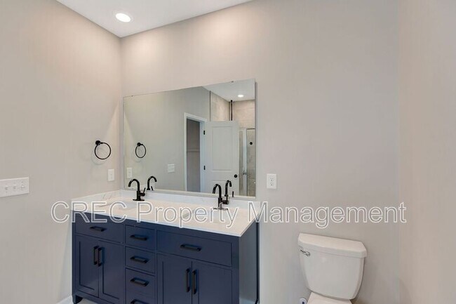 Building Photo - 436 Richfield Wy