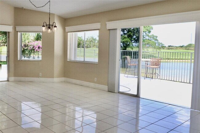 Building Photo - 2686 Palmer Pl