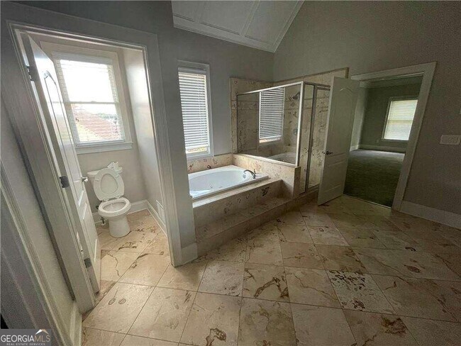 Building Photo - 8730 Sawgrass Way