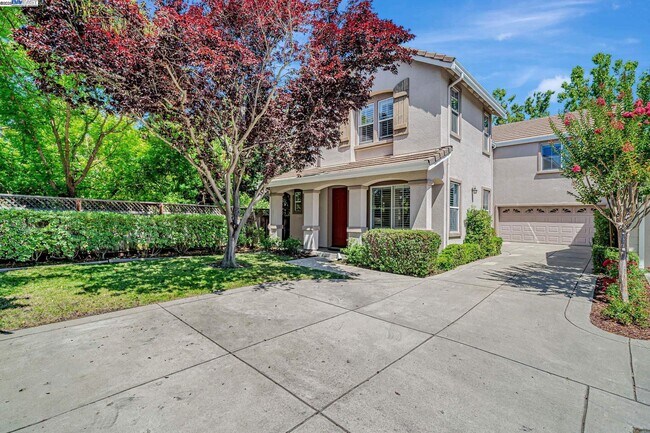 Primary Photo - 260 Abigail Cir