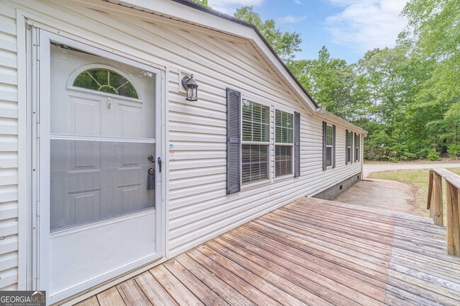 Building Photo - 246 Kings Ridge Dr