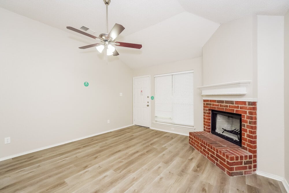 Building Photo - 5905 Aloe Ct