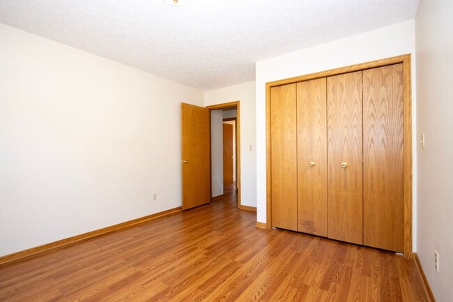 Building Photo - Two Bedroom Apartment