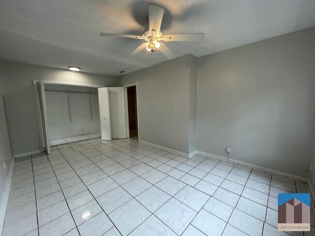 Building Photo - 1086 Riva Ridge Dr