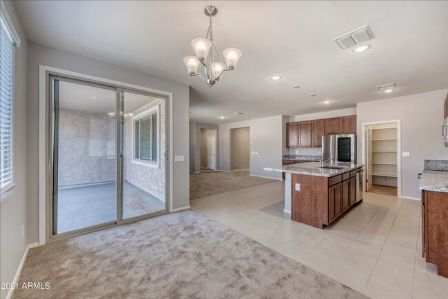 Building Photo - 8410 W Palmaire Ave