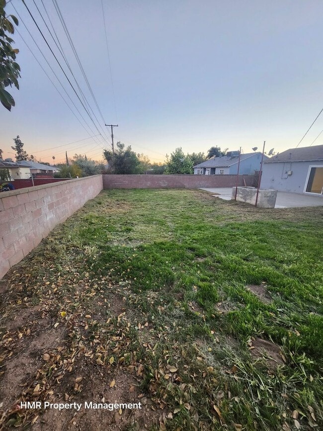 Building Photo - Beautiful remodel 3 bed 2 bath house