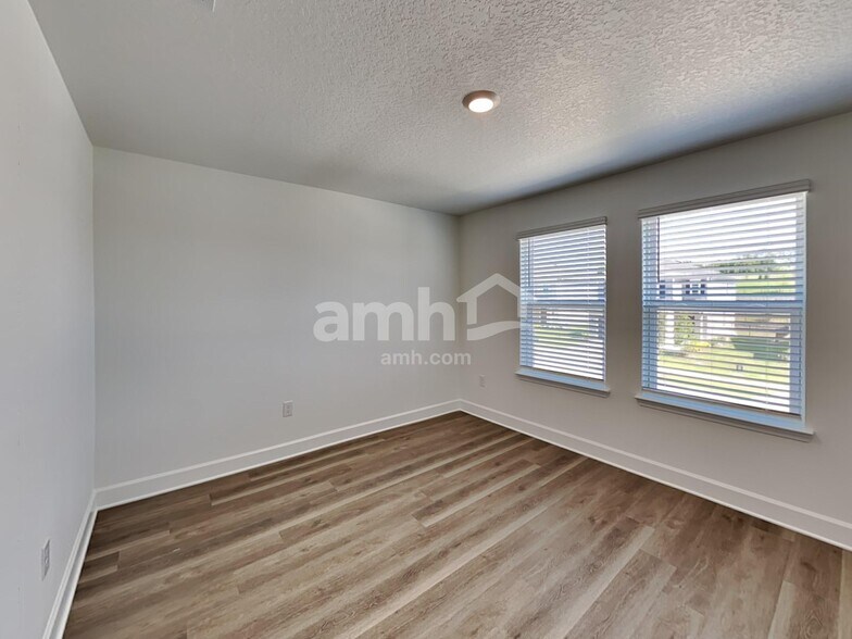 Building Photo - 37778 Dusty Saddle Ln