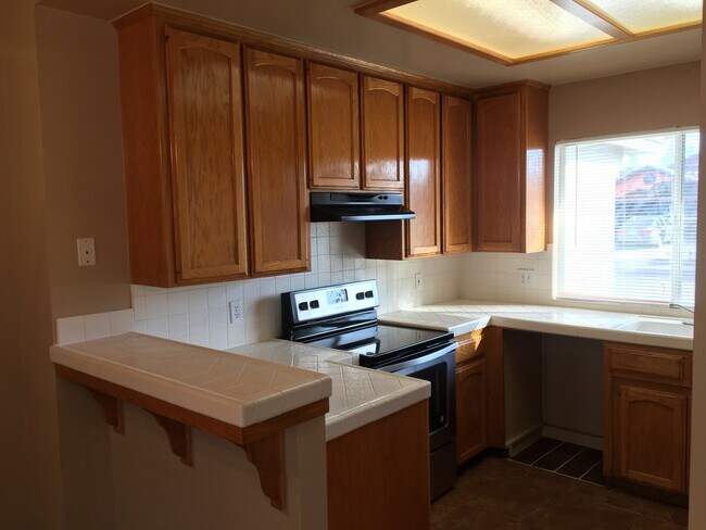 Building Photo - Charming Single-Family Home For Rent!