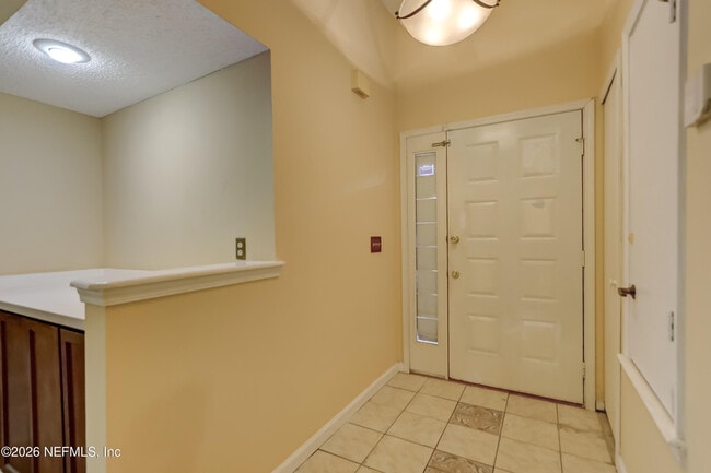 Building Photo - 3476 Raymur Villa Dr