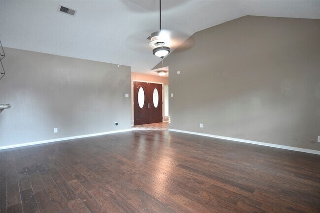 Building Photo - 3009 Rose Ln