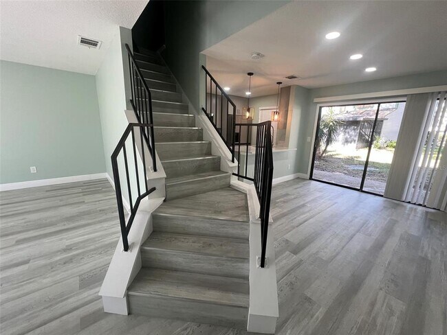 Building Photo - 2906 Candela Ct