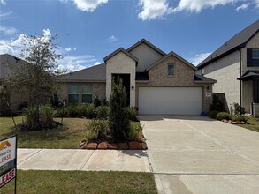 Building Photo - 31719 Splitting Willow Ln