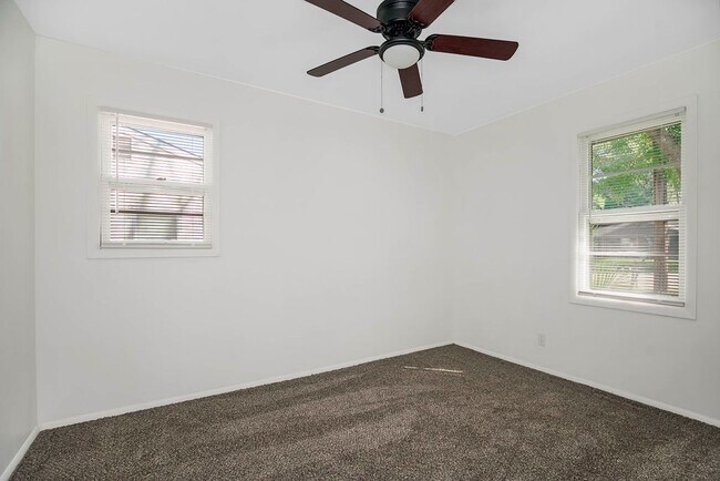 Building Photo - 5206 Skiles Ave
