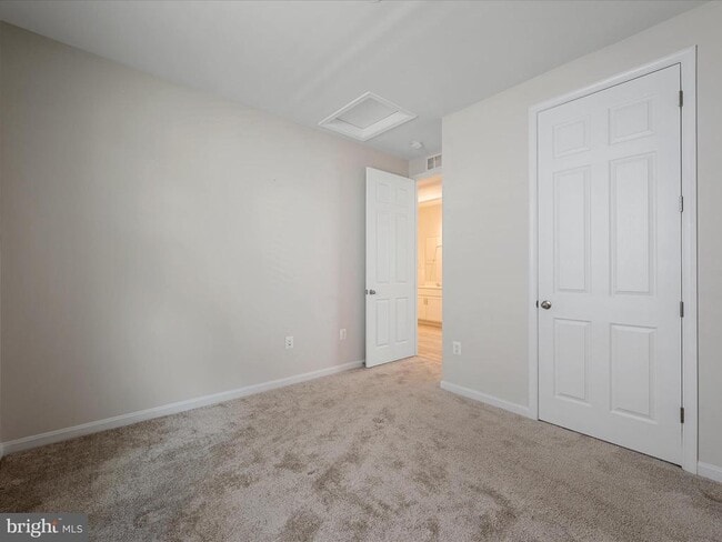 Building Photo - 107 Poe Dr