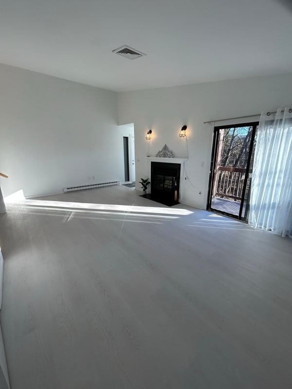 Building Photo - 10 Ridgedale Dr