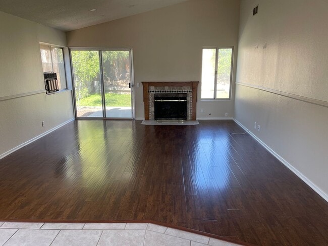 Building Photo - One story home in Mission Oaks near Las Colinas