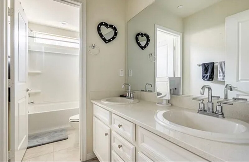 Building Photo - 7818 Poppy Ln