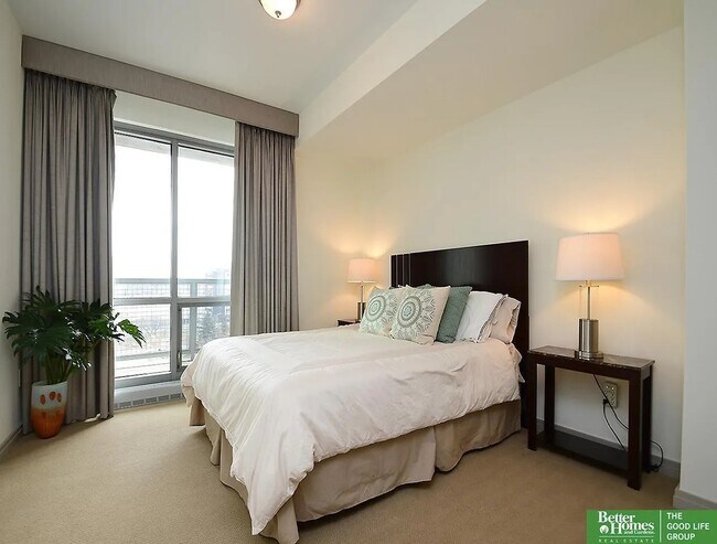 Building Photo - 200 S 31st Ave