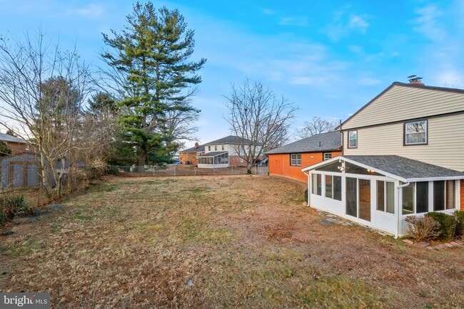 Building Photo - 18724 Bloomfield Rd