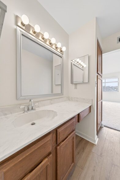 Building Photo - 200 Sanders Ferry Rd