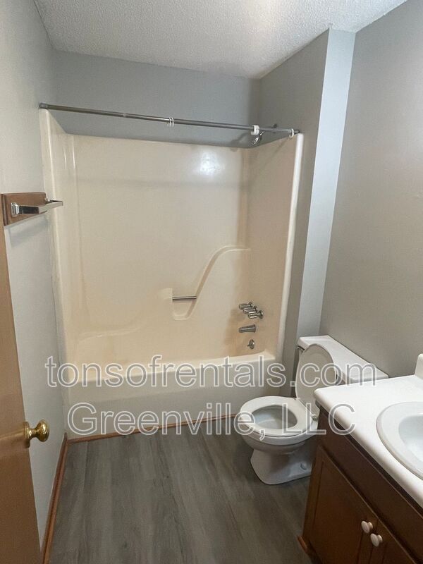 Building Photo - 119 Lacey Ln