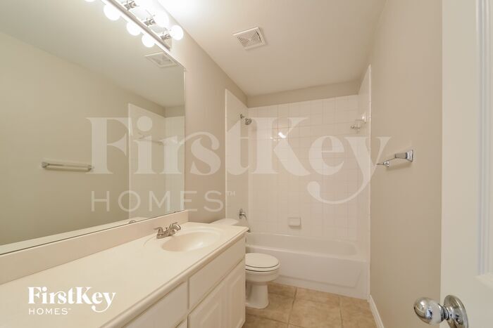 Building Photo - 502 Glenn Ln