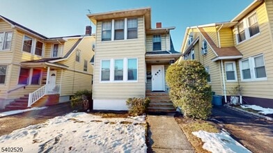 Building Photo - 225 Ward Pl