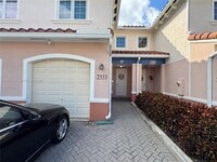 Building Photo - 2333 SE 5th St