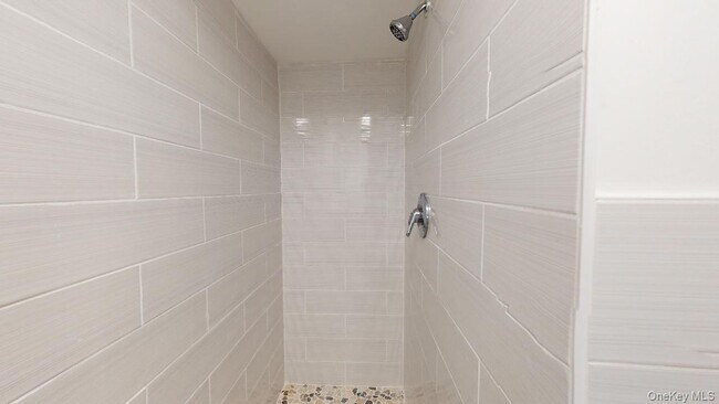 Building Photo - 67-12 Juno St