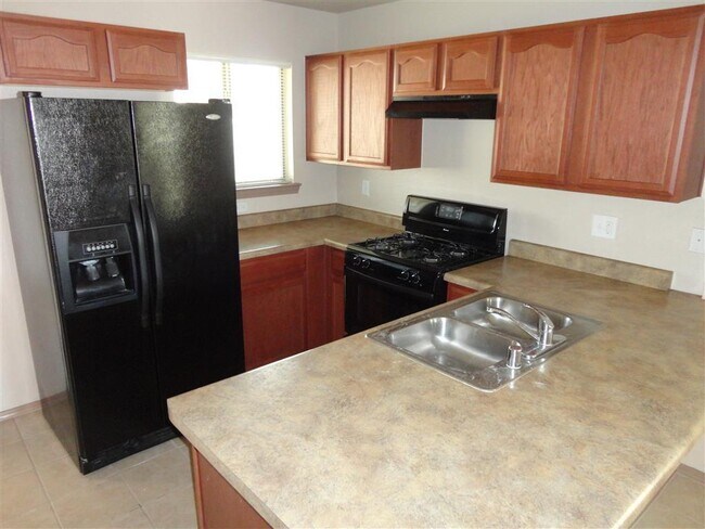 Building Photo - Impeccable Two Story Eastside Home With Re...