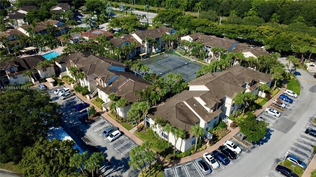 Building Photo - 13204 Glenmoor Dr