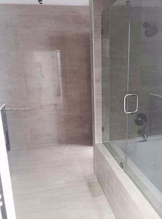 Building Photo - 16529 NE 26th Ave