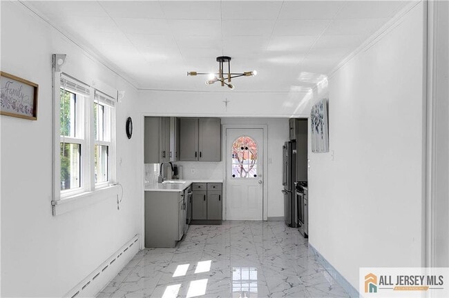 Building Photo - 14 Albourne St