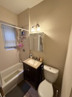 Building Photo - 38 Hemenway St