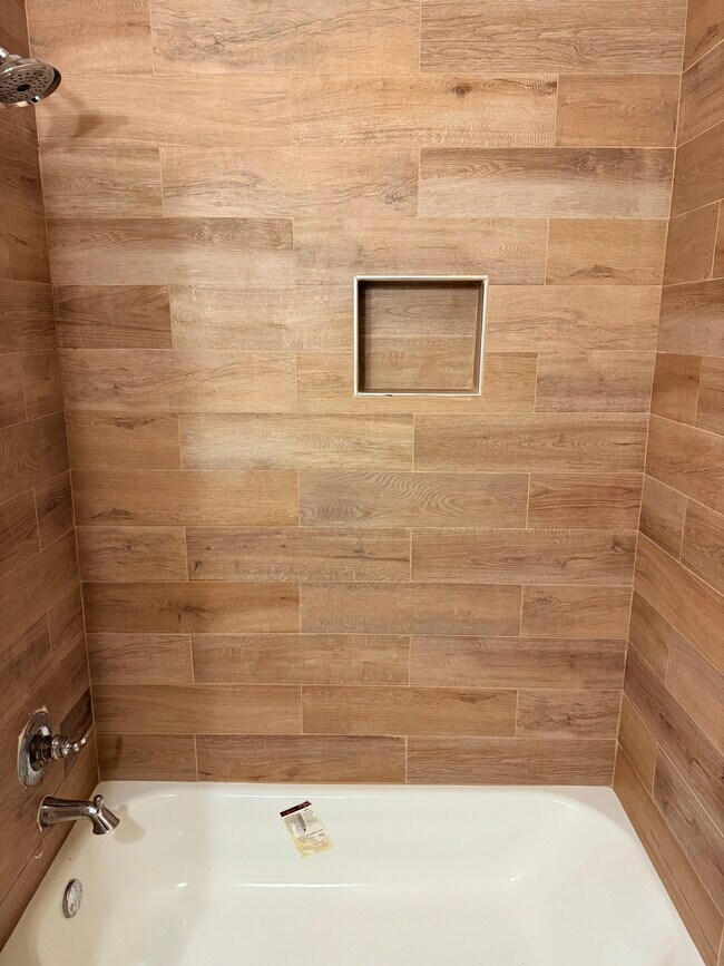 Building Photo - 719 Marsh Ave