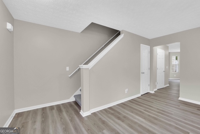 Building Photo - 1372 Hollenbeck Ln