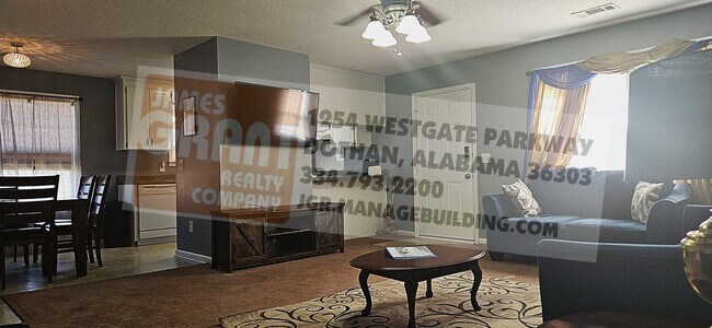 Building Photo - 312 Joe Walding Dr