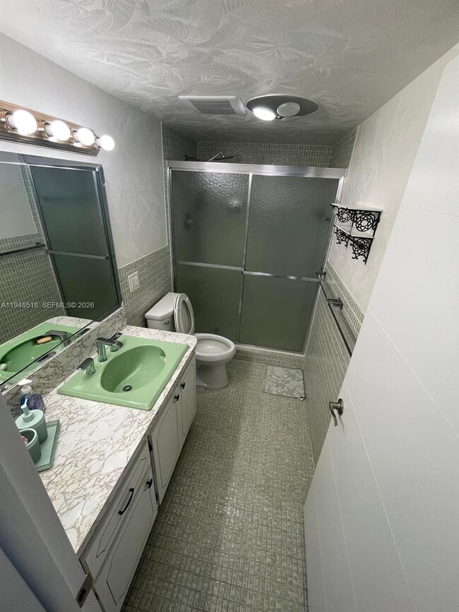 Building Photo - 1401 S Ocean Dr