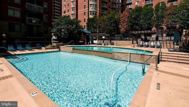 Building Photo - 3835 9th St N