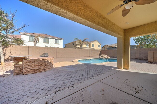 Building Photo - AVAILABLE NOW IN SHAMROCK ESTATES GILBERT!!!