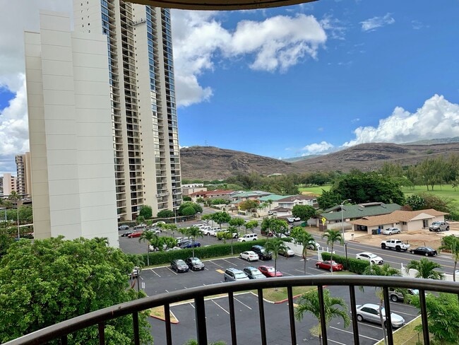 Building Photo - 2-Bedroom Condo with Lanai & Parking – $2,600/Month