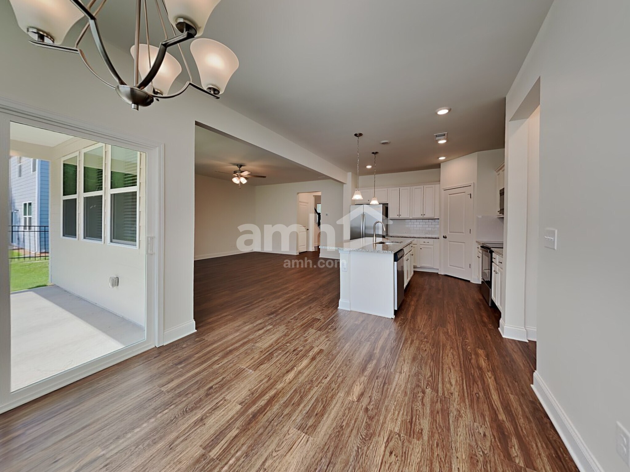 Building Photo - 7045 Creeksong Dr
