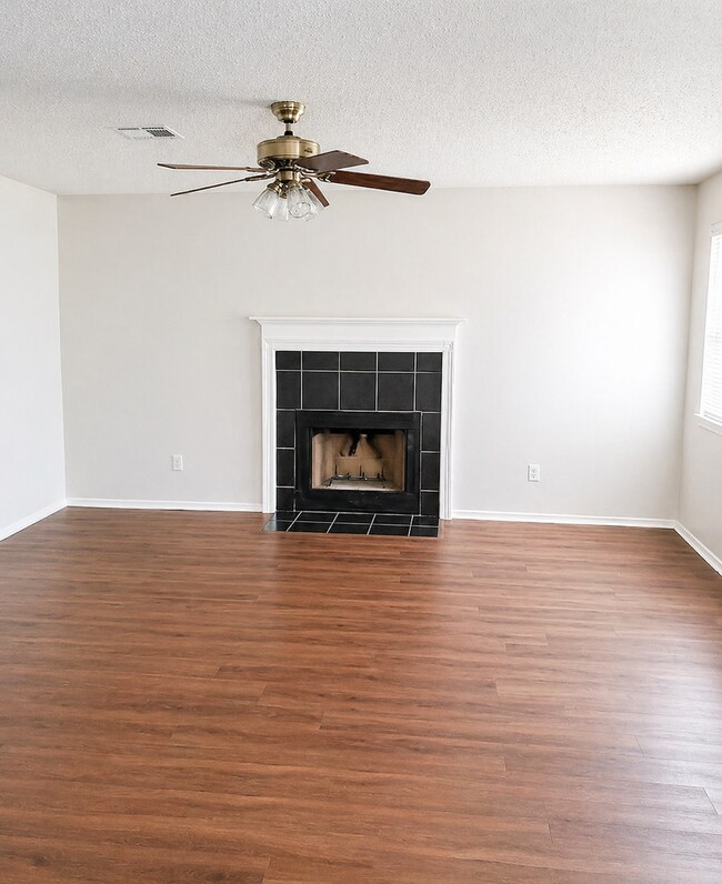 Building Photo - AVAILABLE MID JUNE; APPLY TODAY ON OUR WEBSITE!!!