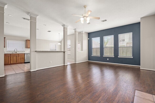 Building Photo - 7611 Waterlilly Ln