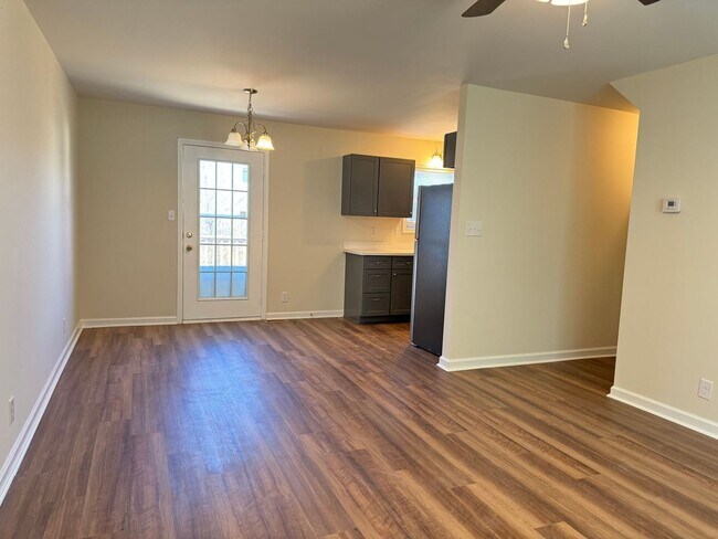 Building Photo - Cape Cod with 3 Bed/2 Bath with Basement!