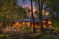 Building Photo - 20 River View Dr